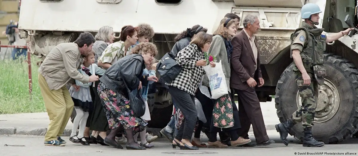 FAZ - tzv. "Sarajevski safari" i mržnja prema elitama